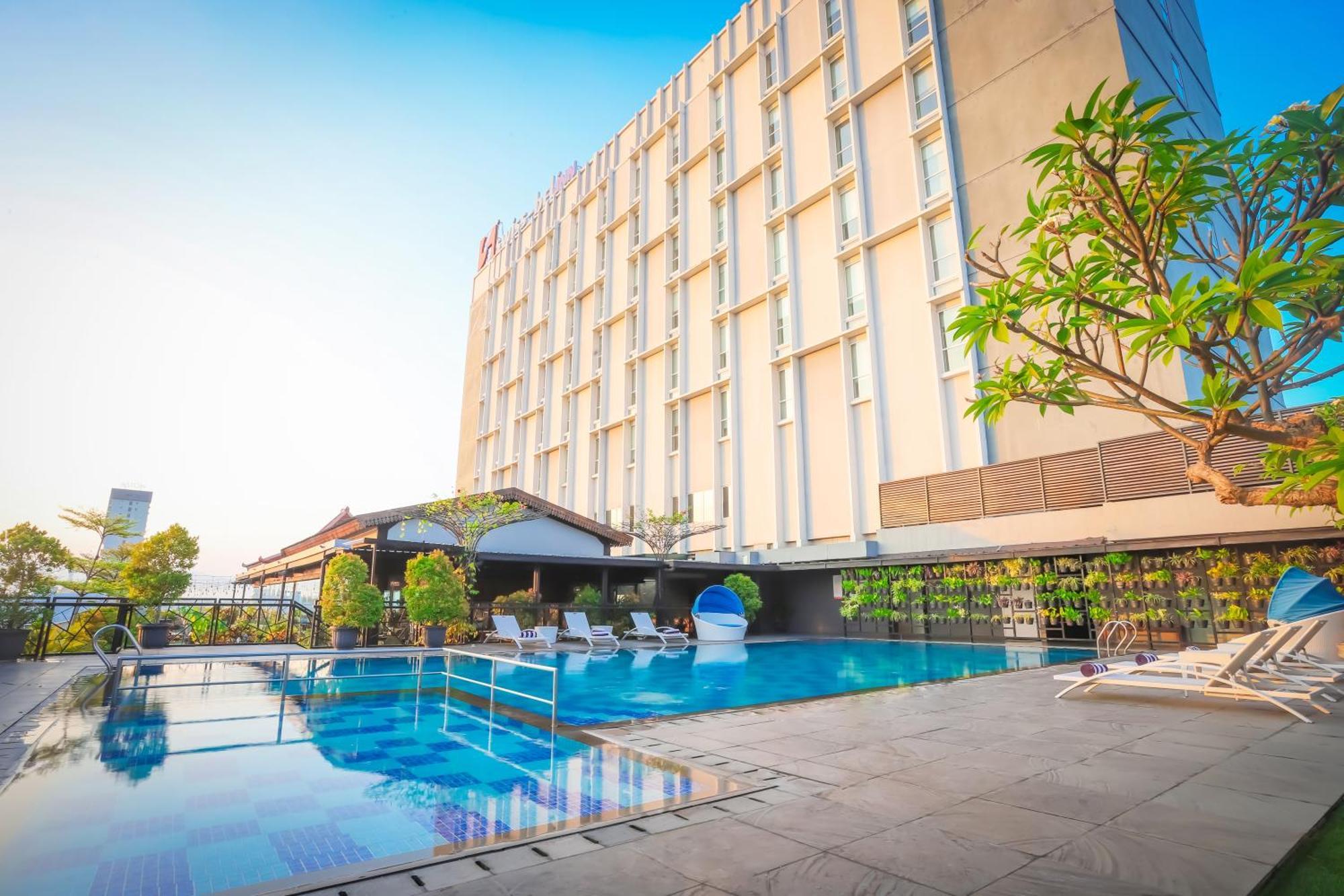 สวิส-เบลินน์ ซารีเปโตโจ โซโล Hotel Surakarta  ภายนอก รูปภาพ
