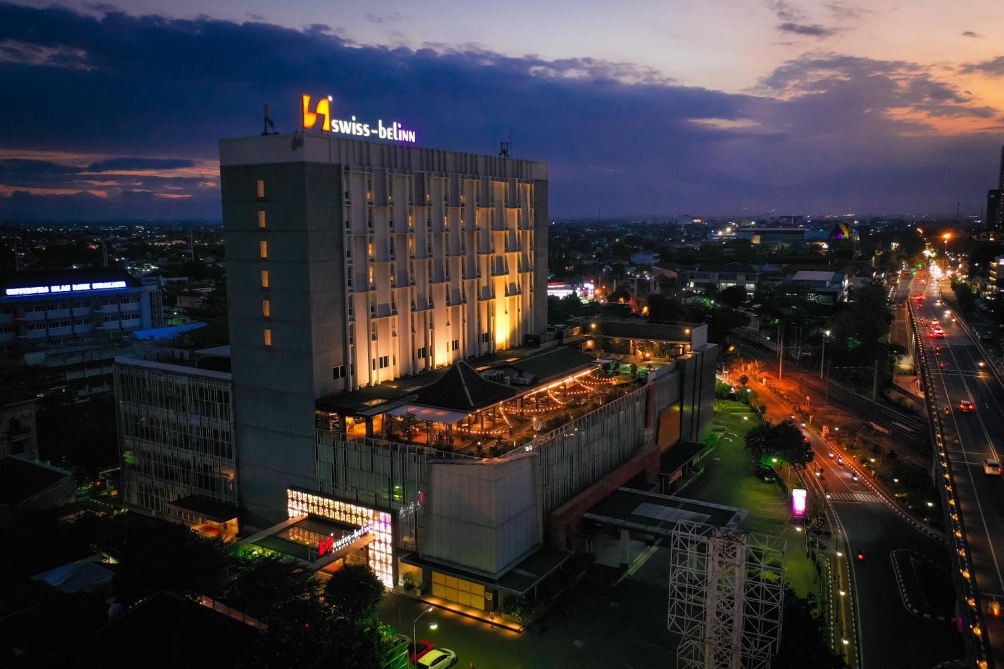 สวิส-เบลินน์ ซารีเปโตโจ โซโล Hotel Surakarta  ภายนอก รูปภาพ