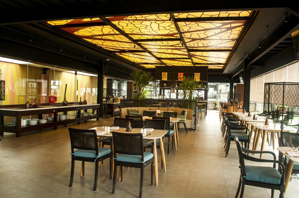 สวิส-เบลินน์ ซารีเปโตโจ โซโล Hotel Surakarta  ภายนอก รูปภาพ